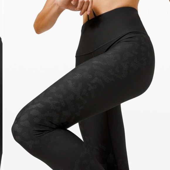 Lululemon Mapped Out High Rise Tight 28" Camo Black - Picture 2 of 11